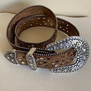 Justin belt -34”